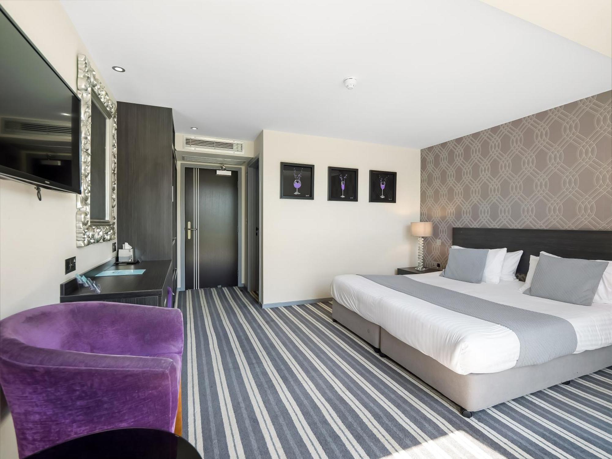 Wharton Park Golf & Country Club Bed & Breakfast บิวด์ลีย์ ภายนอก รูปภาพ